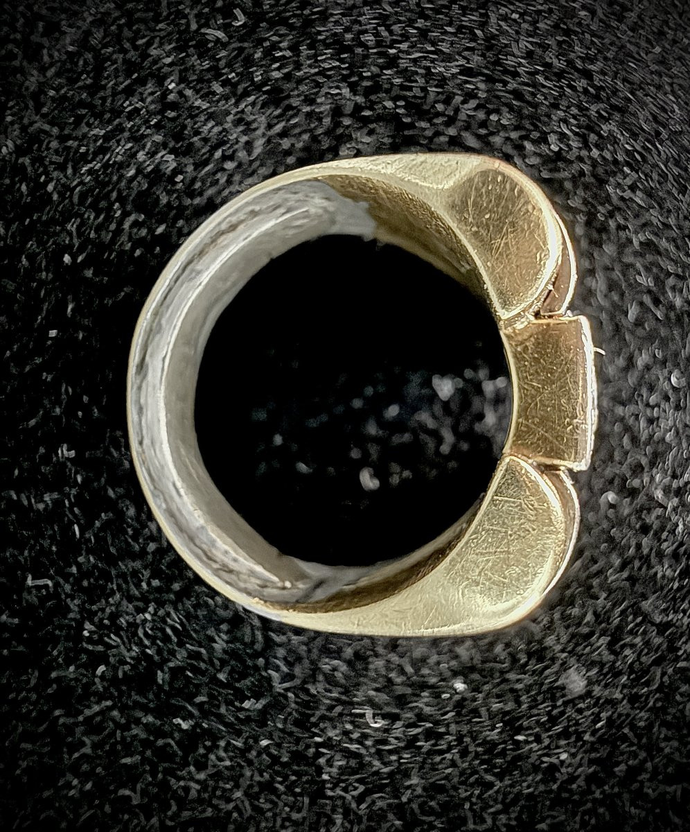 Tank Ring In 18-carat Yellow Gold Set With A 0.30-carat Brilliant-cut Diamond-photo-4