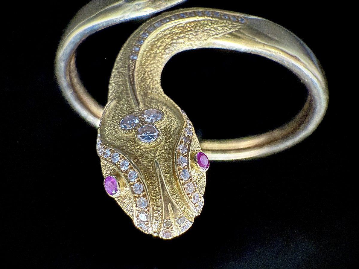 Bracelet esclave en or jaune 18 carats en forme de serpent orné de rubis et brillants-photo-2