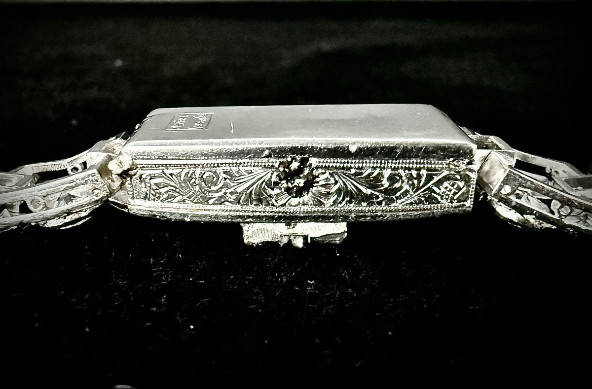 Bracelet Art Déco en platine orné de 80 diamants totalisant 3,60 carats-photo-5
