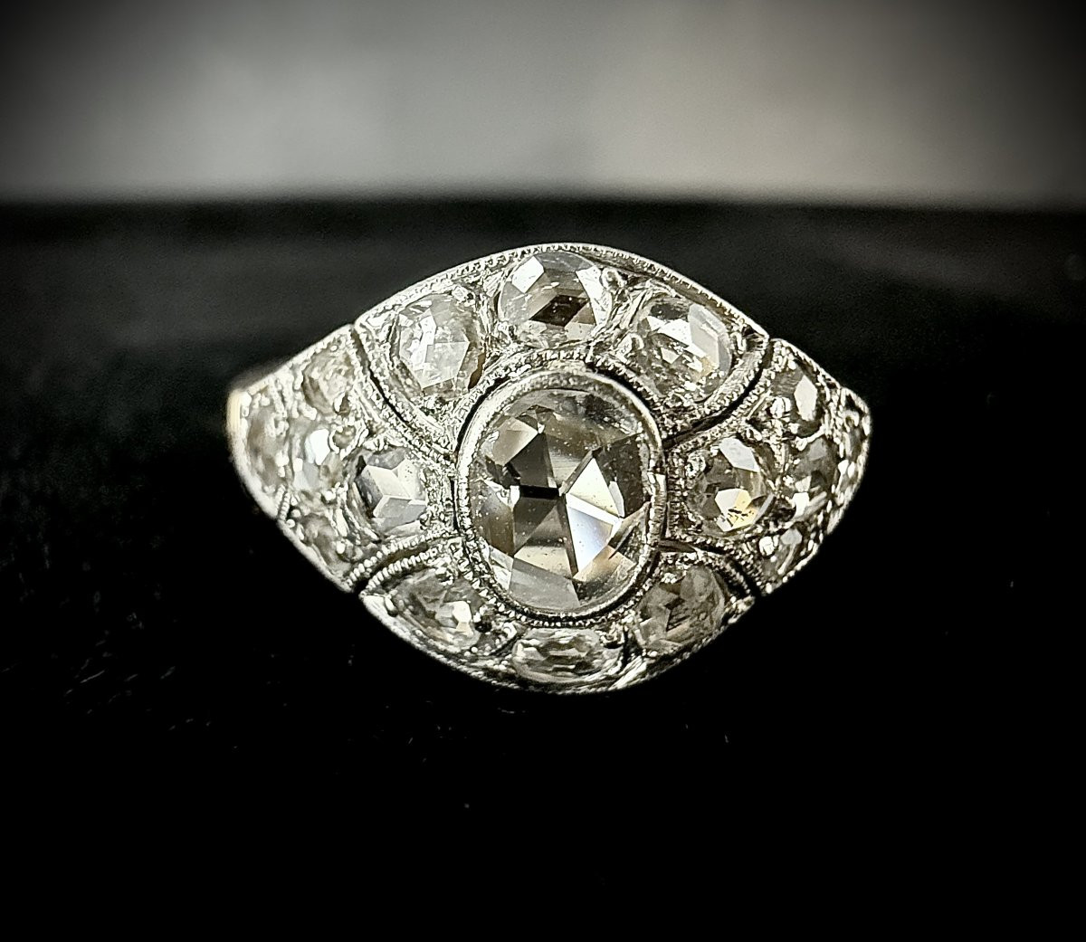 Art Nouveau Ring In Gold And Platinum Set With Rose-cut Diamonds-photo-1