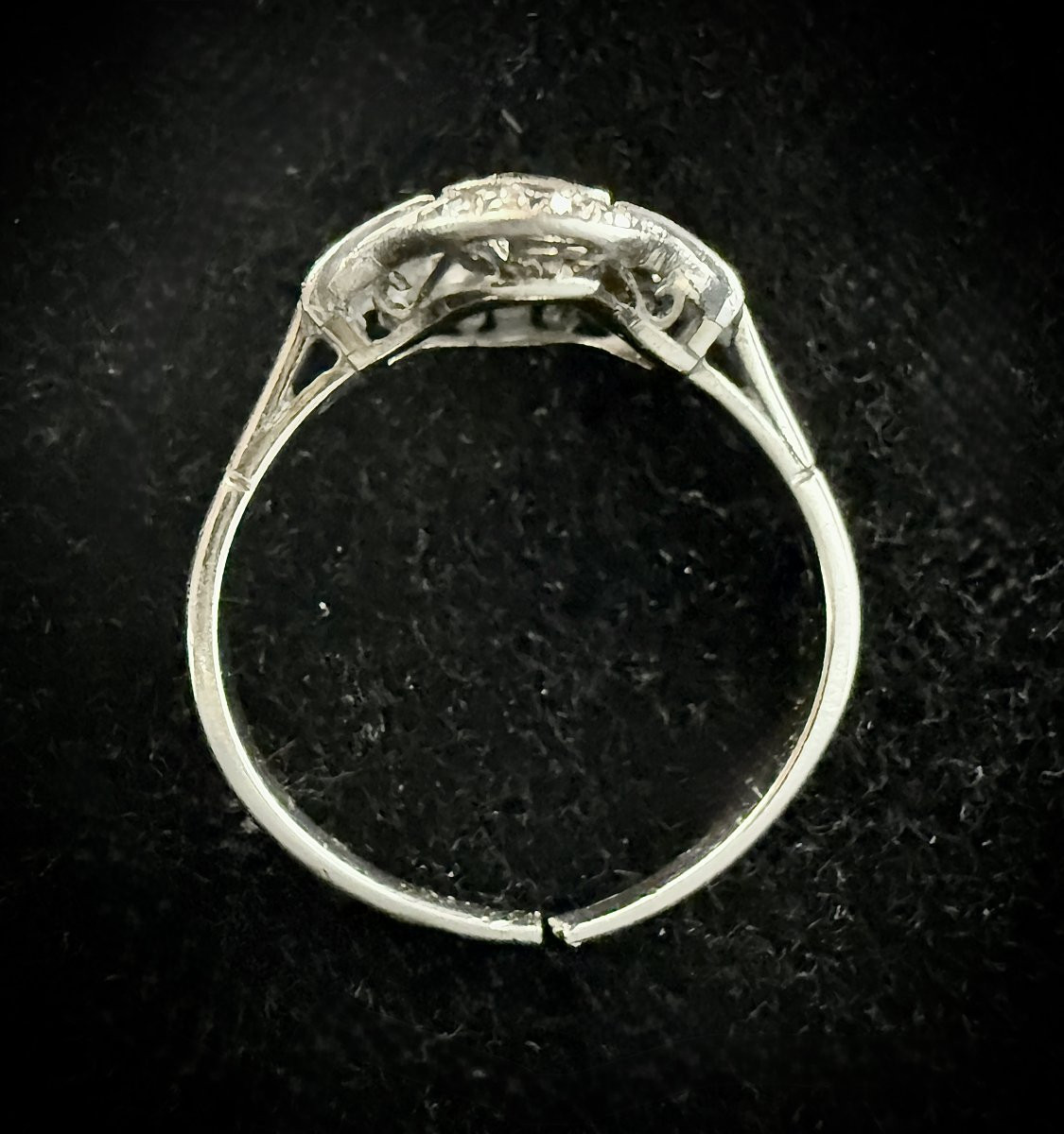 Bague Art Déco en or 18 carats sertie de 0,80 carat de diamant-photo-1