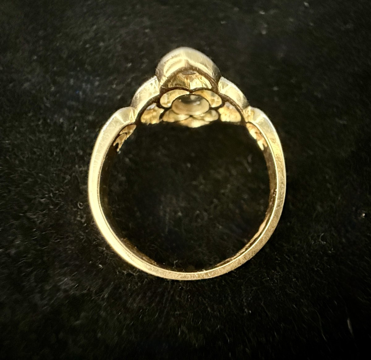 Bague Art Nouveau or et platine sertie d'un saphir et roses de diamant-photo-2