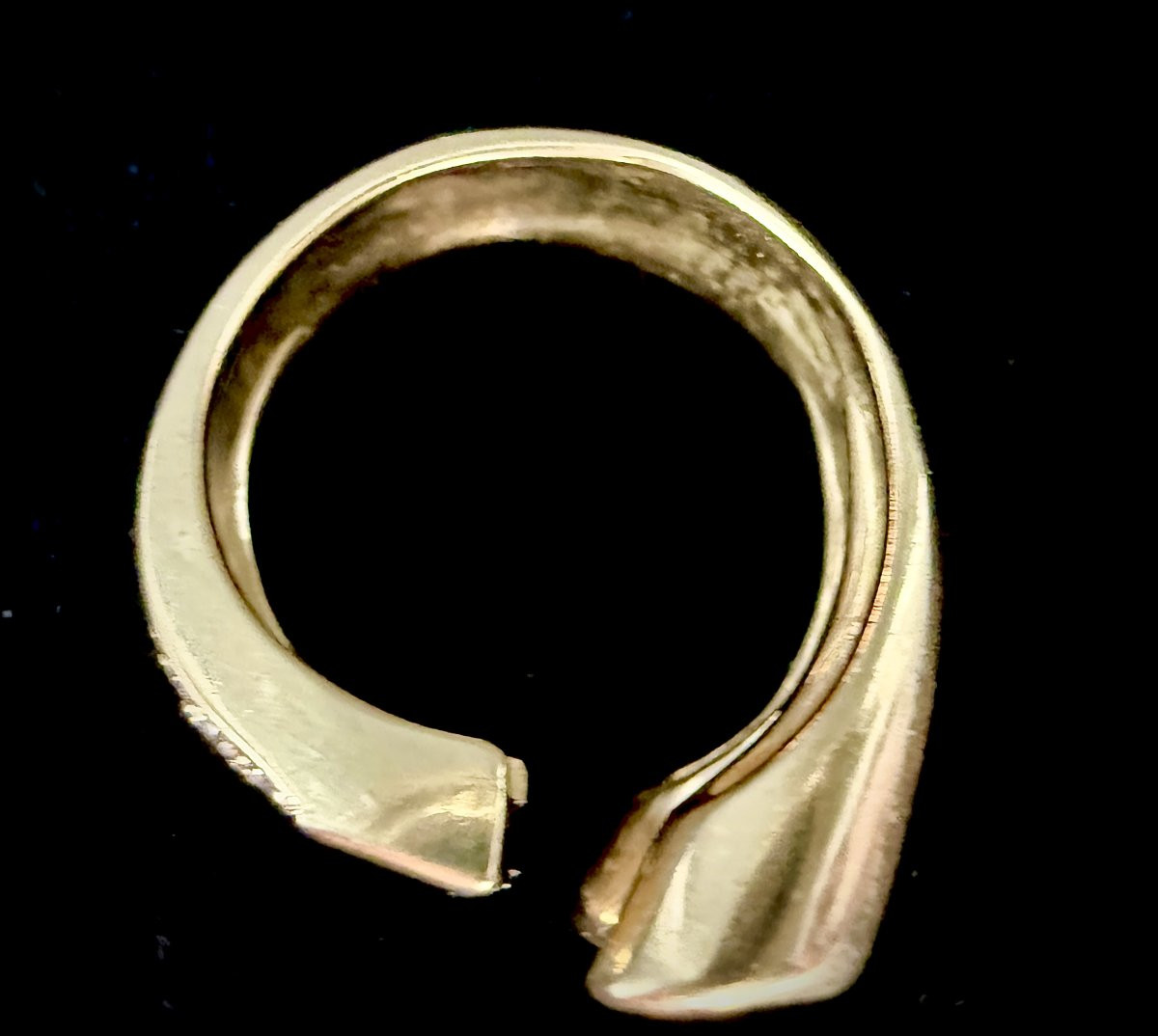 Bague or jaune sertie d'émeraudes, brillants et saphirs bleu et jaune-photo-1