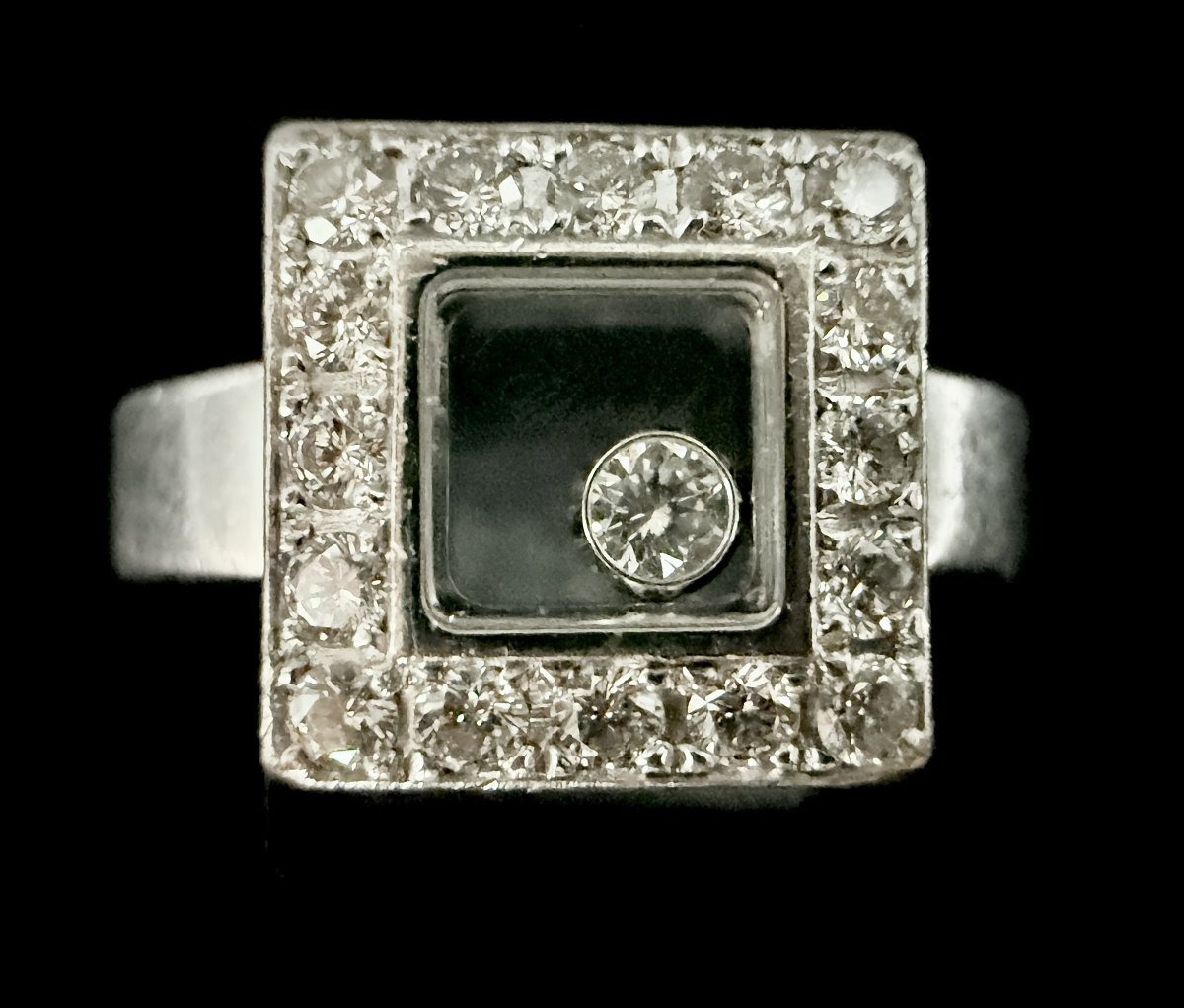 Bague signé Chopard collection Happy Diamonds avec un diamant flottant-photo-4