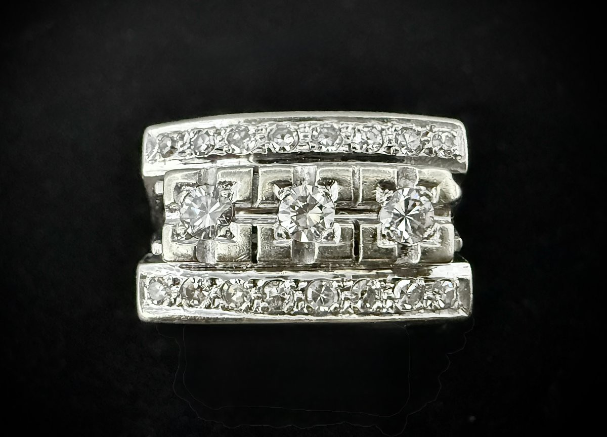 Tank Ring In White Gold Set With 19 Diamonds-photo-2