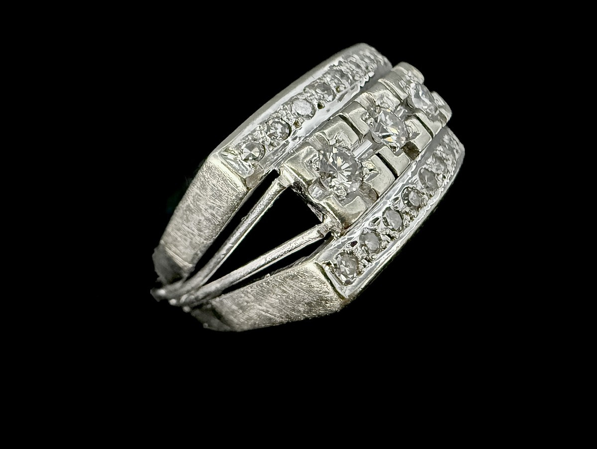 Tank Ring In White Gold Set With 19 Diamonds