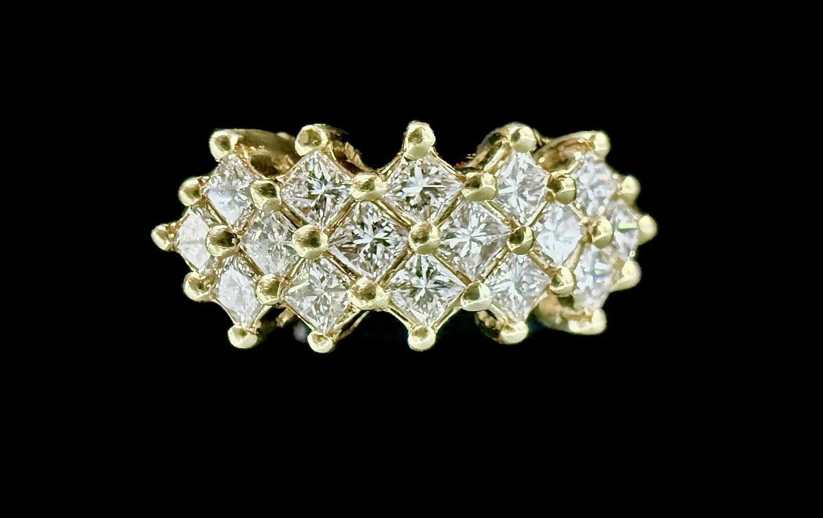Yellow Gold Ring Set With 1.92 Carats Of Princess-cut Diamonds