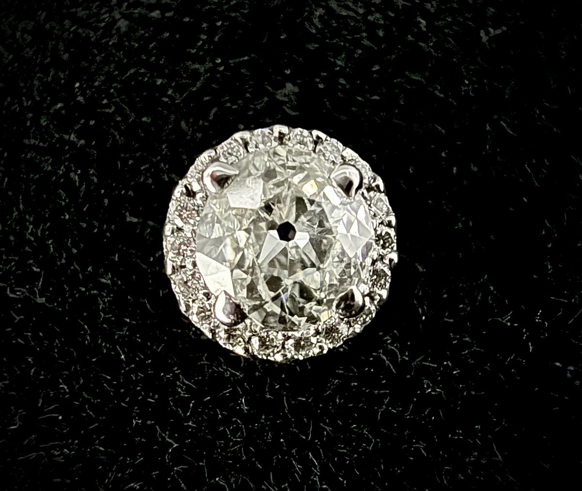 18-carat White Gold Pendant Set With A 0.95-carat Diamond-photo-2