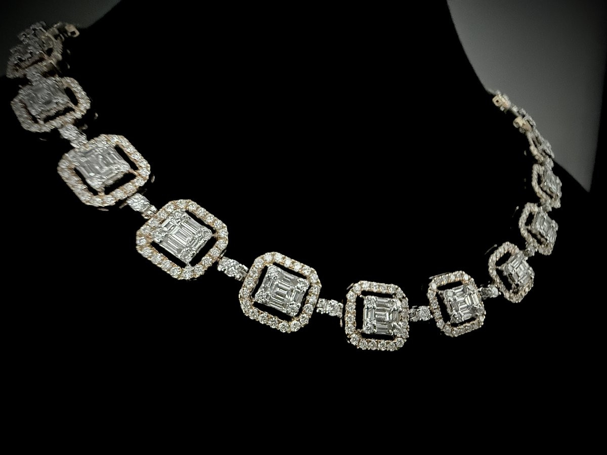 18-karat Yellow Gold Necklace Set With 11.84 Carats Of Baguette And Brilliant-cut Diamonds-photo-6