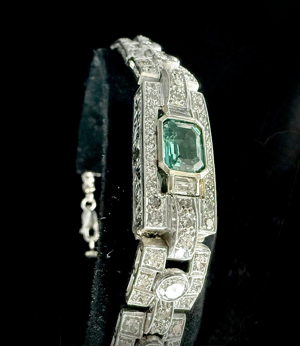 Art Deco Bracelet In Platinum And White Gold Set With An Emerald And 4.72 Carats Of Diamonds-photo-7