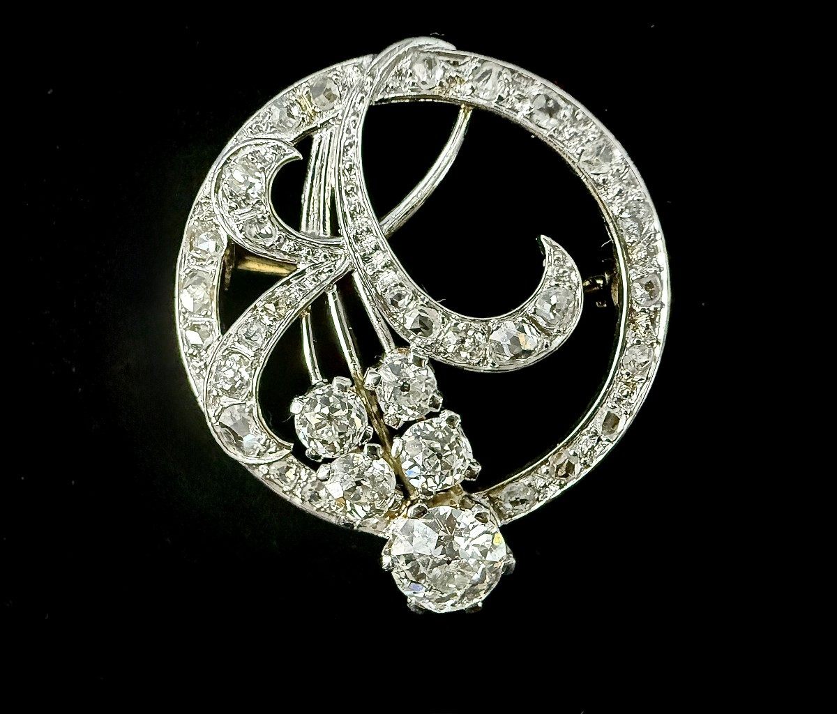 White And Yellow Gold Brooch Set With A 0.90 Carat Diamond (vs-e/f)