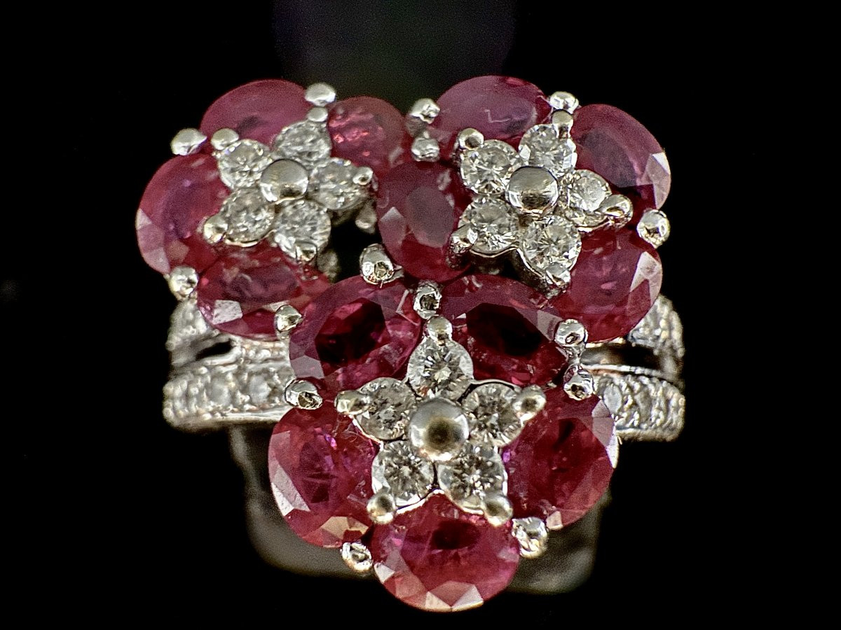 White Gold Ring Set With 2.50 Carats Of Rubies And 0.85 Carats Of Brilliants-photo-3
