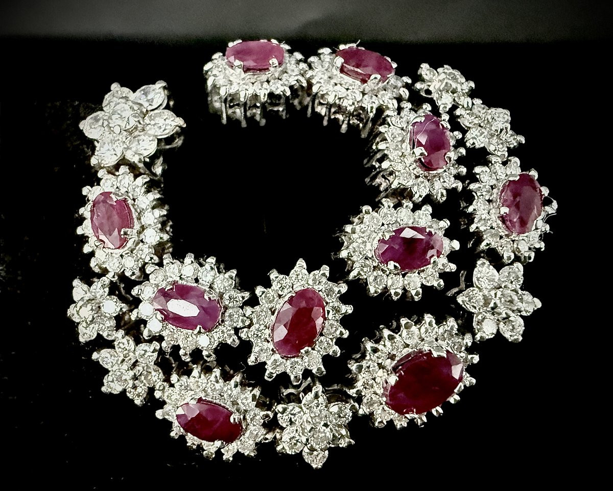 Boucles de H. Joaillerie or 18K, incarnant l'élégance  des créations joaillières d'exception-photo-4