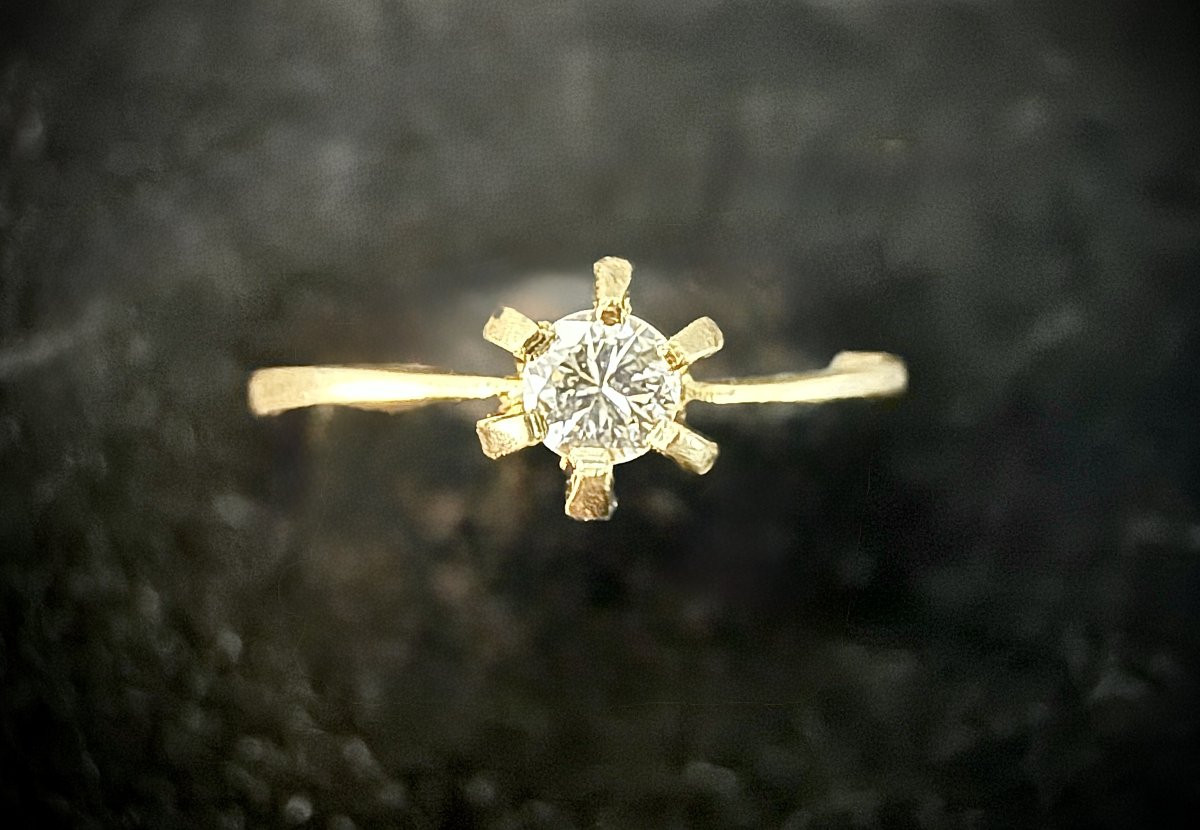 Ring In 18-carat Yellow Gold Set With A 0.08-carat Brilliant (vs-e/f)-photo-4