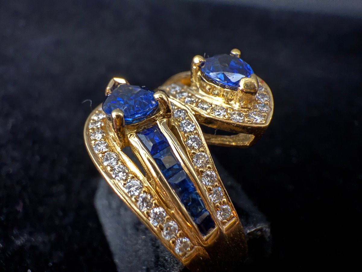 18k Yellow Gold Ring - Two Pear Sapphires + Calibrated Sapphires And Brilliants-photo-4