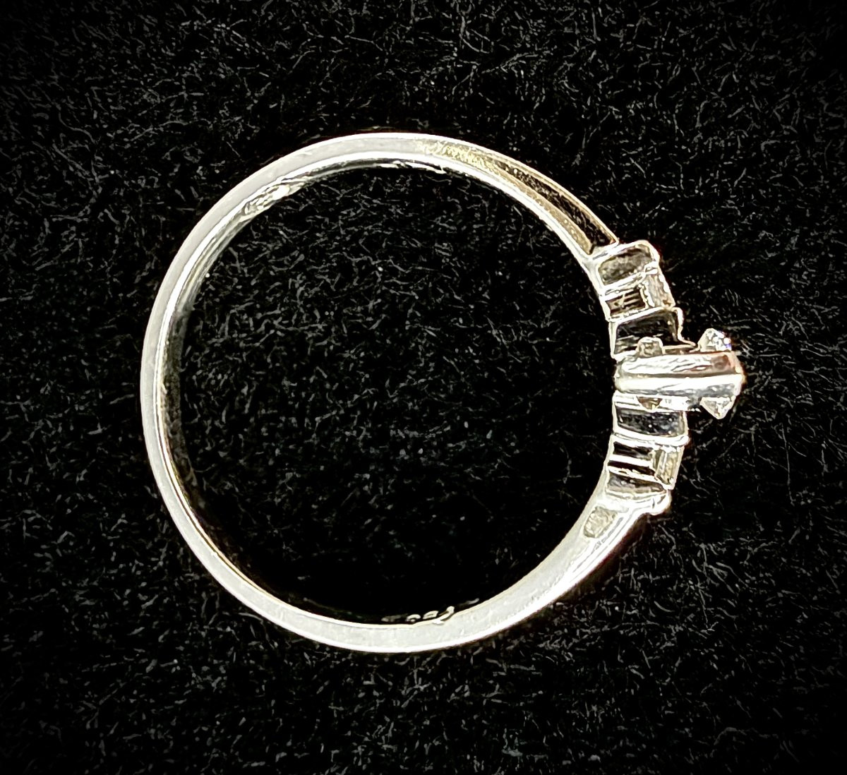 18k Gold Ring - Marquise-cut And Baguette-cut Diamonds-photo-2