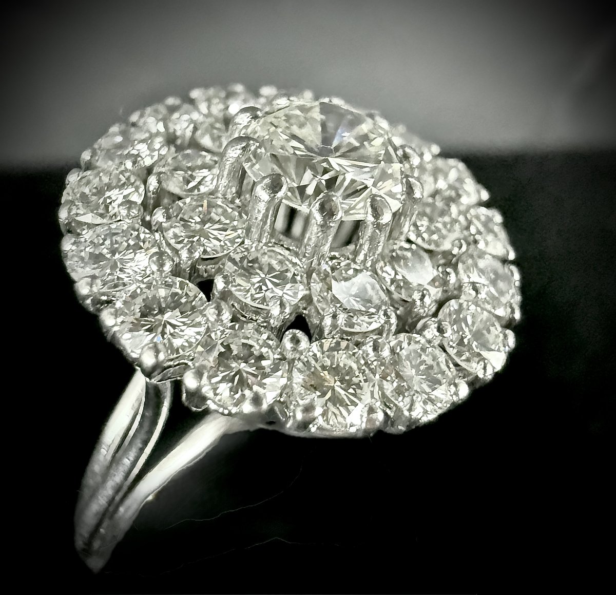 Importante bague marguerite - diamant centre 1,30ct (VS) - 3,02 ct brillants - monture platine-photo-4