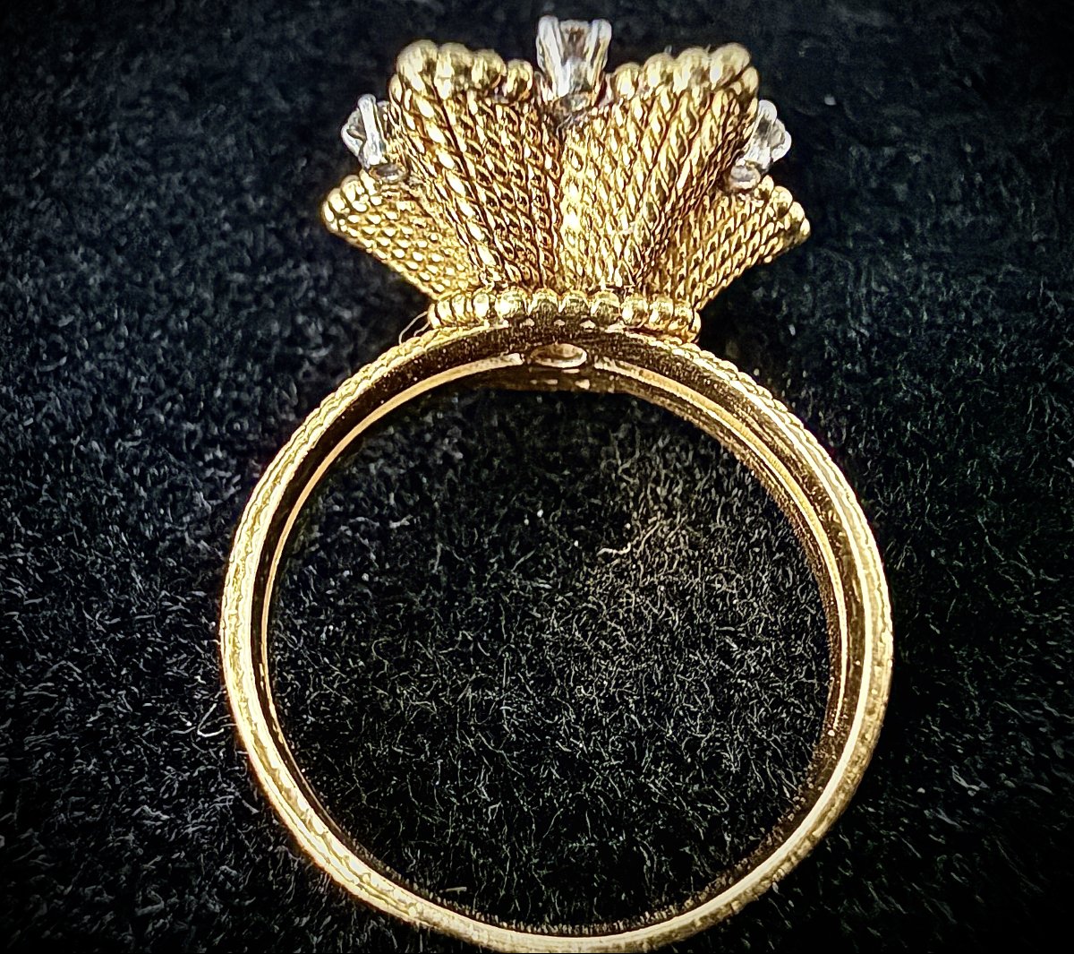 Bague fleur en or jaune 18k, diamant 0,32 ct et rubis naturels et diamants-photo-1