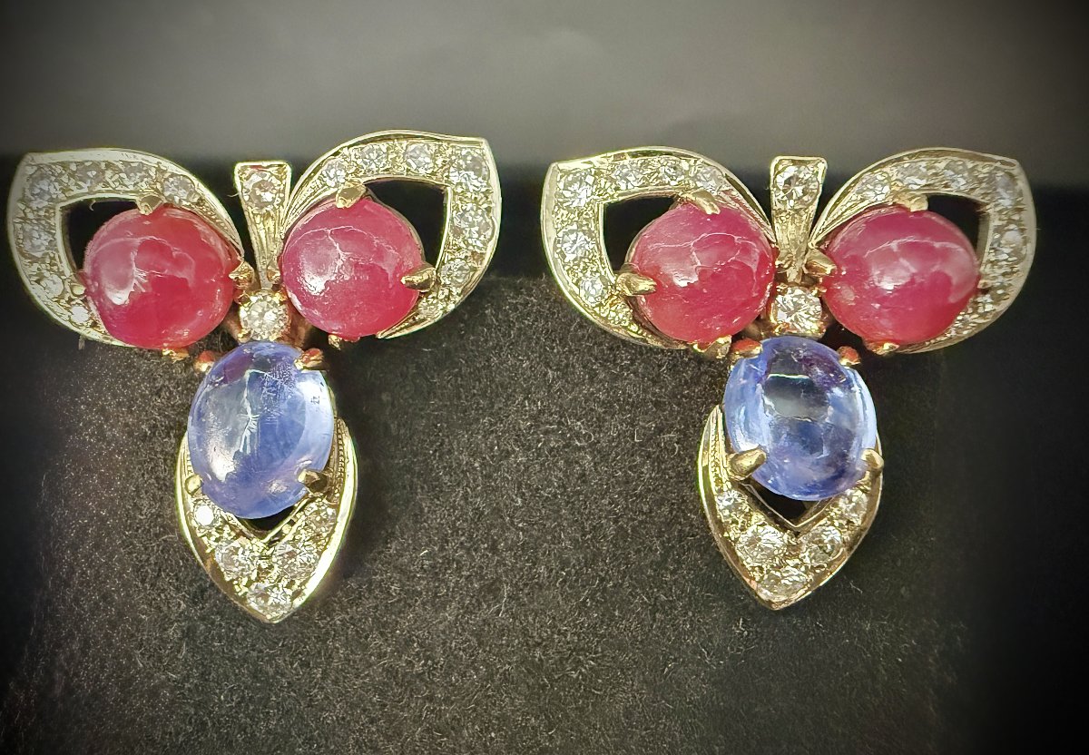 Paire de boucles transformables en or 18k, 6 ct rubis et 3,5ct saphirs cabochons et diamants-photo-6