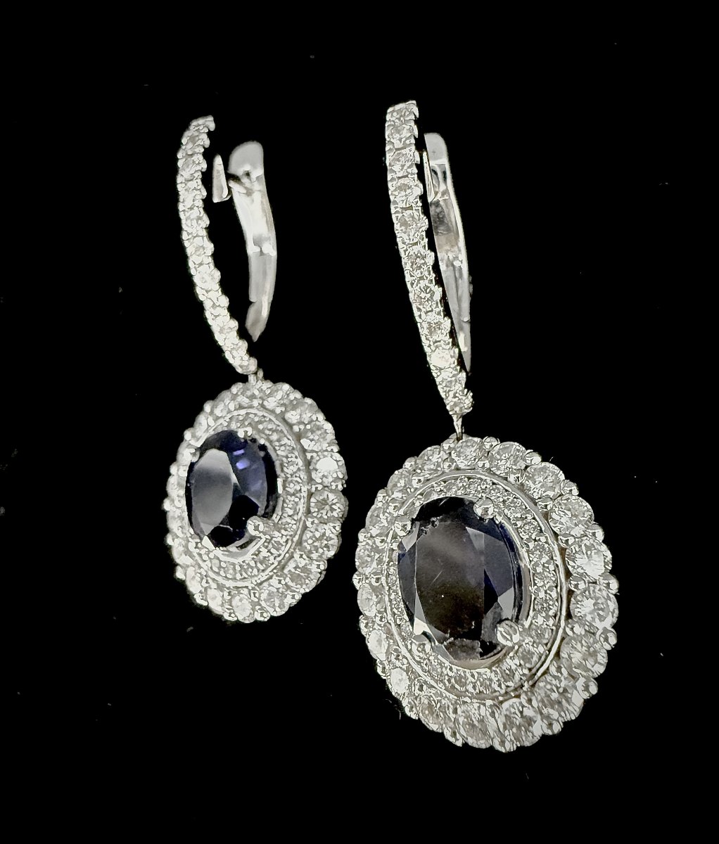 Boucles d'oreilles pendantes, or blanc 18 carats, saphirs - 4 carats et diamants - 3,25 carats-photo-3
