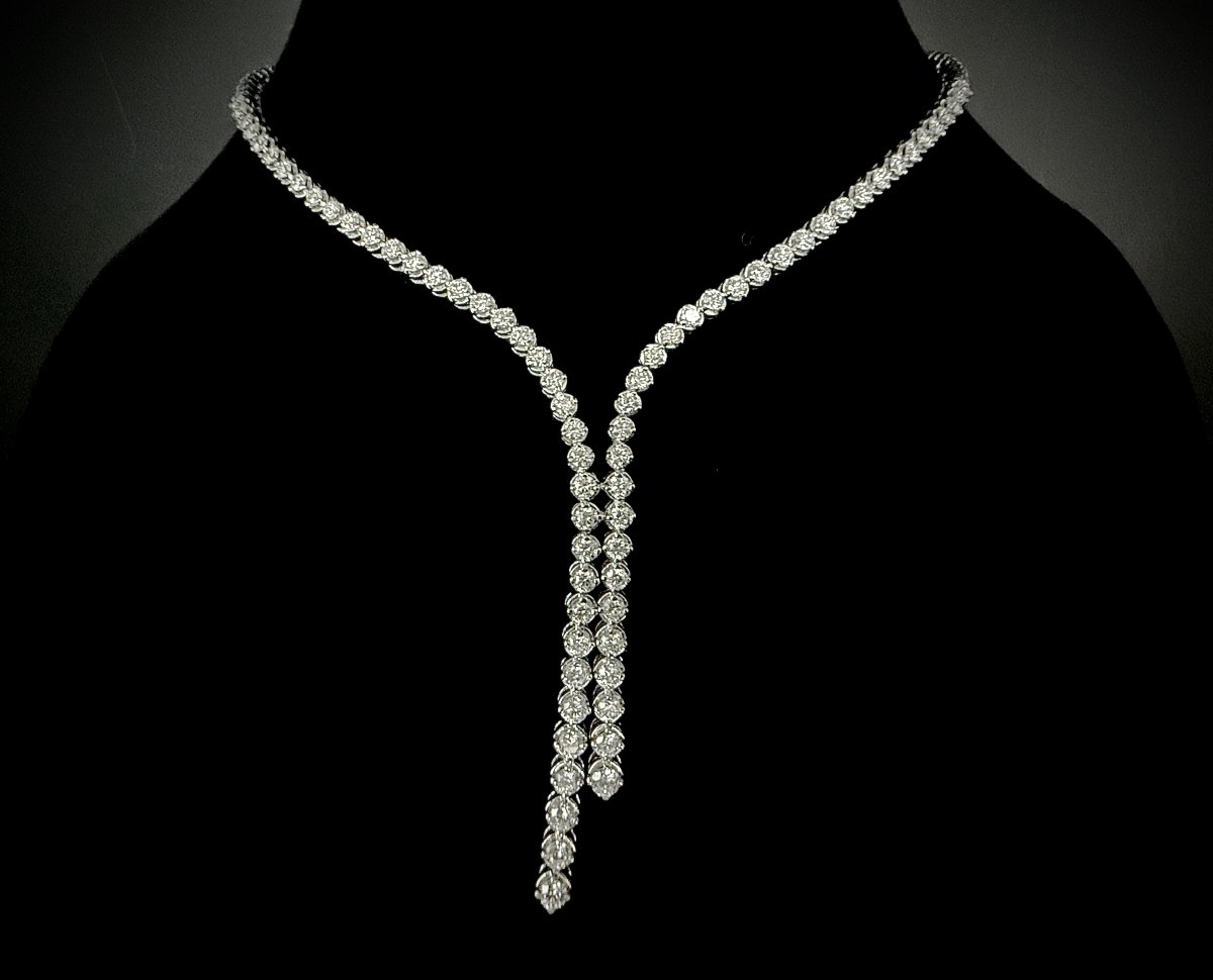 Collier cravate en négligé, or blanc 18K serti de 71 diamants réunissant 4,19 carats - VS/G/H-photo-2