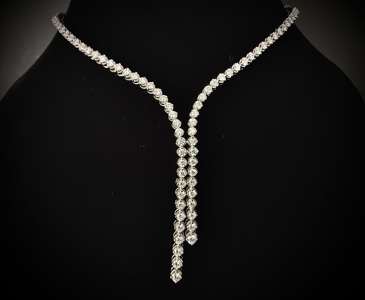 Collier cravate en négligé, or blanc 18K serti de 71 diamants réunissant 4,19 carats - VS/G/H-photo-2