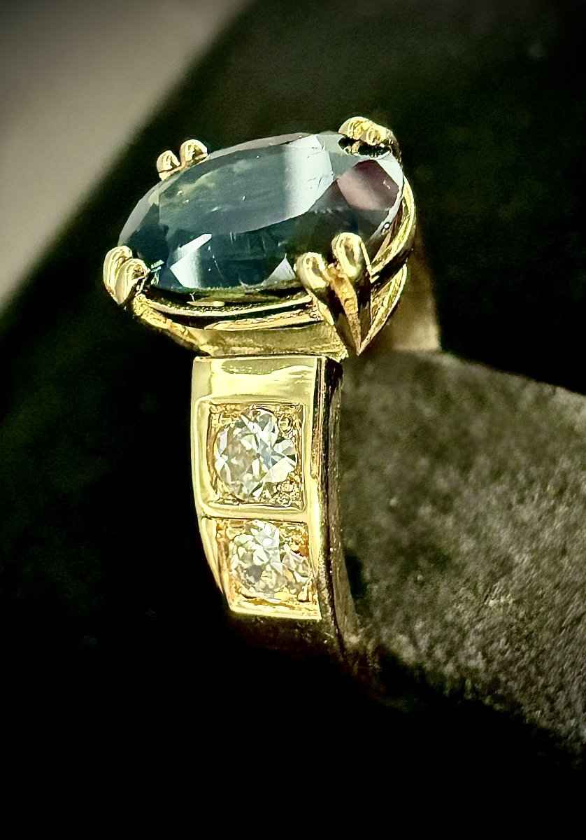 Bague or jaune 18K, saphir naturel non chauffé de 3,11 carats et diamants-photo-2