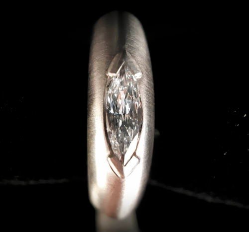 Bague Or 18 Carats Diamant Taille Marquise 1 Carat