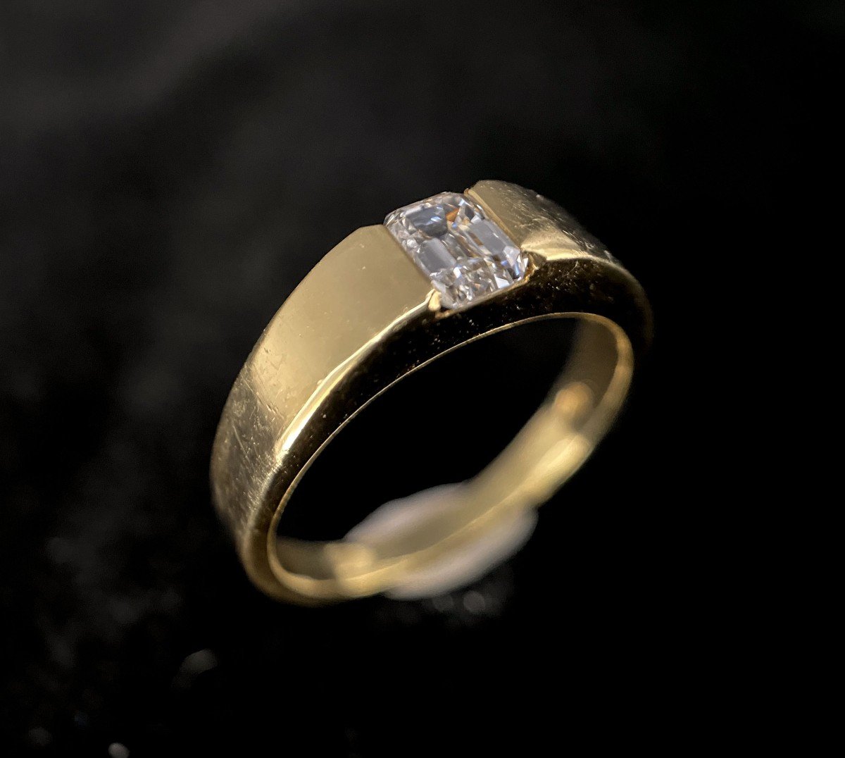 18k Gold Emerald Cut Diamond Ring 0.50 Carat-photo-1
