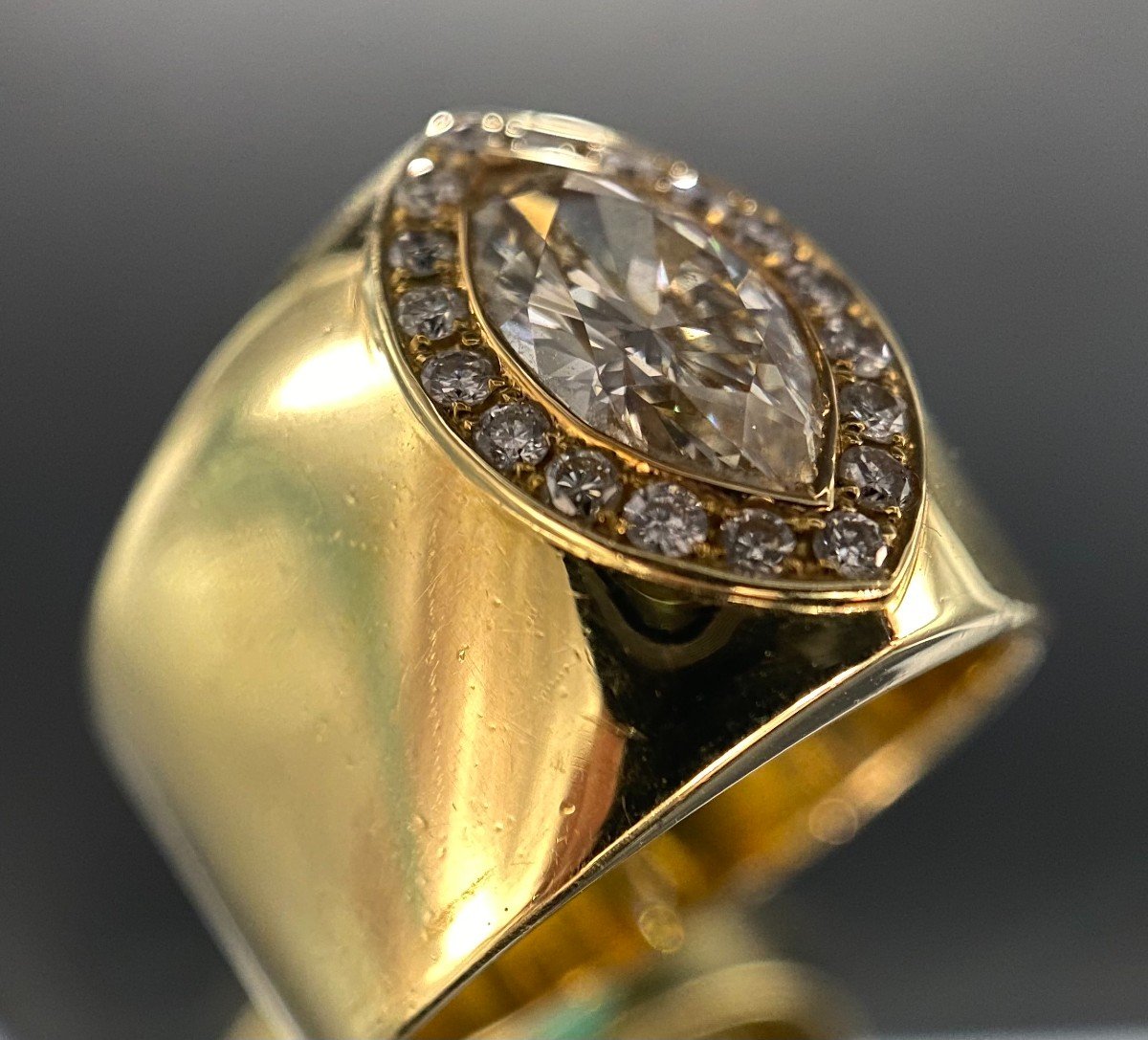 Bague En Or Jaune 18 Carats Avec Diamant Taille Marquise De 1,50 Carats (si - G/h)