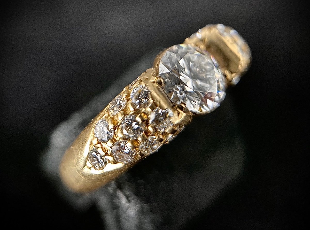 Ring Set With A Brilliant Of 0.65 Carat (vs-e/f) + 0.60 Carat Around