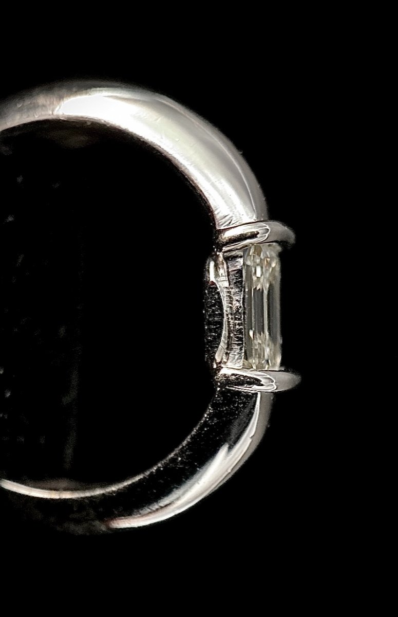 1 Carat Baguette Cut Diamond Solitaire Ring (si-i/j)-photo-3