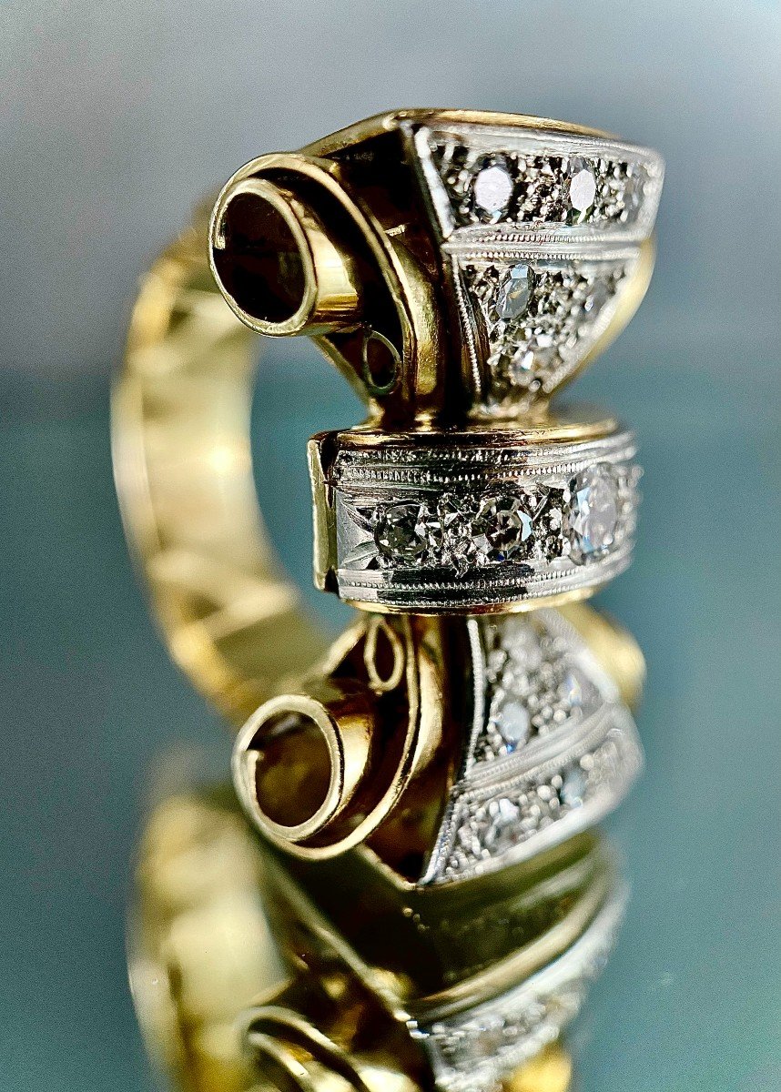 18k Gold Knot Ring Set With 0.60 Carat