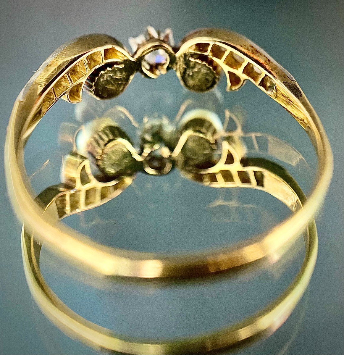 Art Nouveau Ring Fleur De Lys Decor Set With Fine Pearls And Old Cut Diamond-photo-3