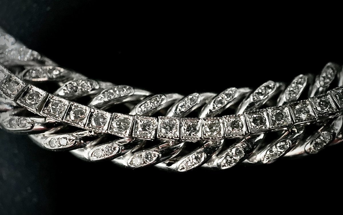 18k Gold Curb Chain Necklace Set With 2.50 Carats Of Brilliants-photo-3