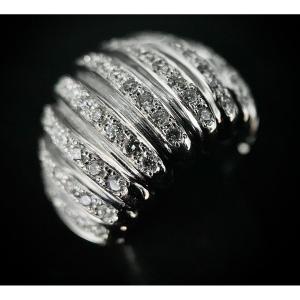 18-karat White Gold Ring Set With 1.74 Carats Of Brilliants