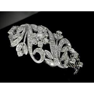 White Gold Bracelet Set With 4 Carats Of Brilliants