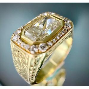 Bague  En Or 14 Carats Avec Un Diamant Taille Radiant Entre 8 Et 9 Carats (p2/p3)