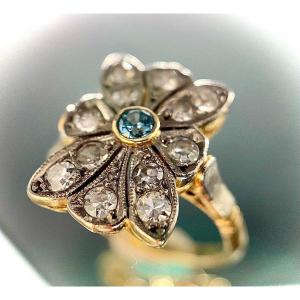 Bague Fleur Art Nouveau En Argent Sur Or 18k Sertie d'Un Diamant Bleu