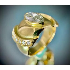 Bague Or Jaune 18k Sertie d'Une Marquise De 1,50 Carats