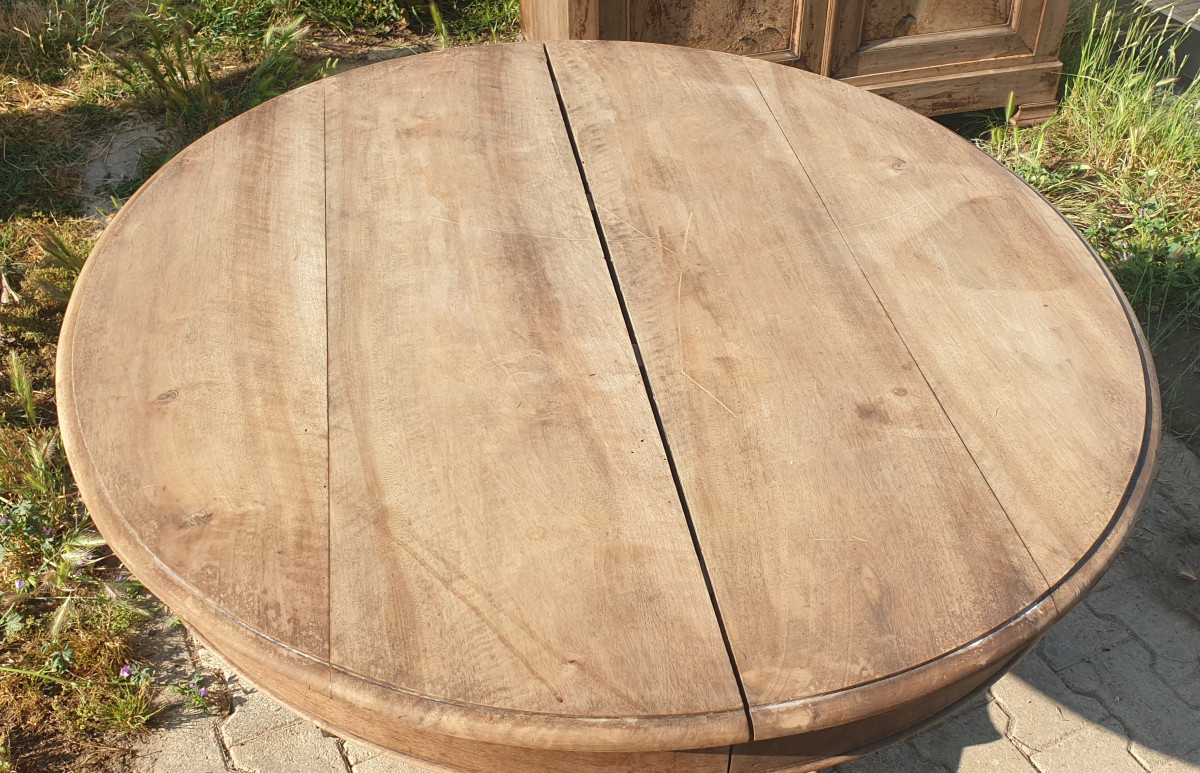 Walnut Central Leg Table-photo-2