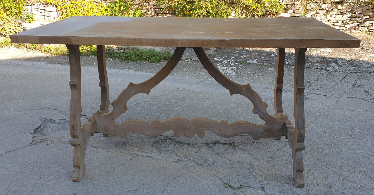 Table style Espagnol