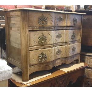Chest Of Drawers With Crossbow Facade, 18th Century