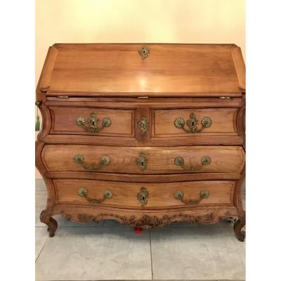 Important Scriban XVlllth Chest Of Drawers In Cherry