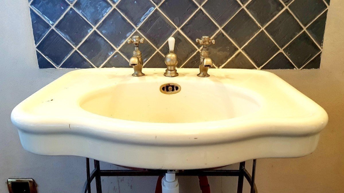 Large Porcelain Sink 70 х 53cm-photo-1