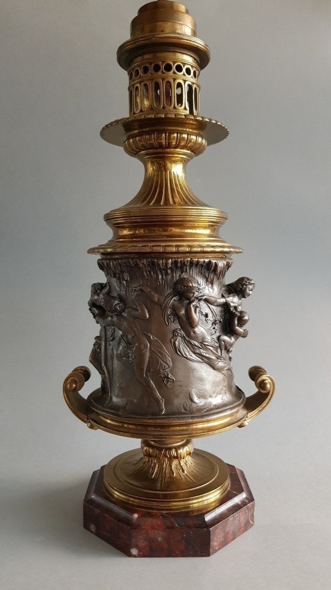 Victor Paillard. Lampe En Bronze. Signée. H-71cm-photo-2