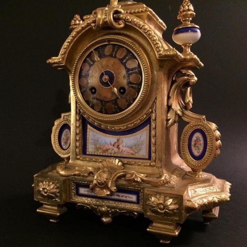 Pendulum With Porcelain Medallions. H-41cm-photo-1