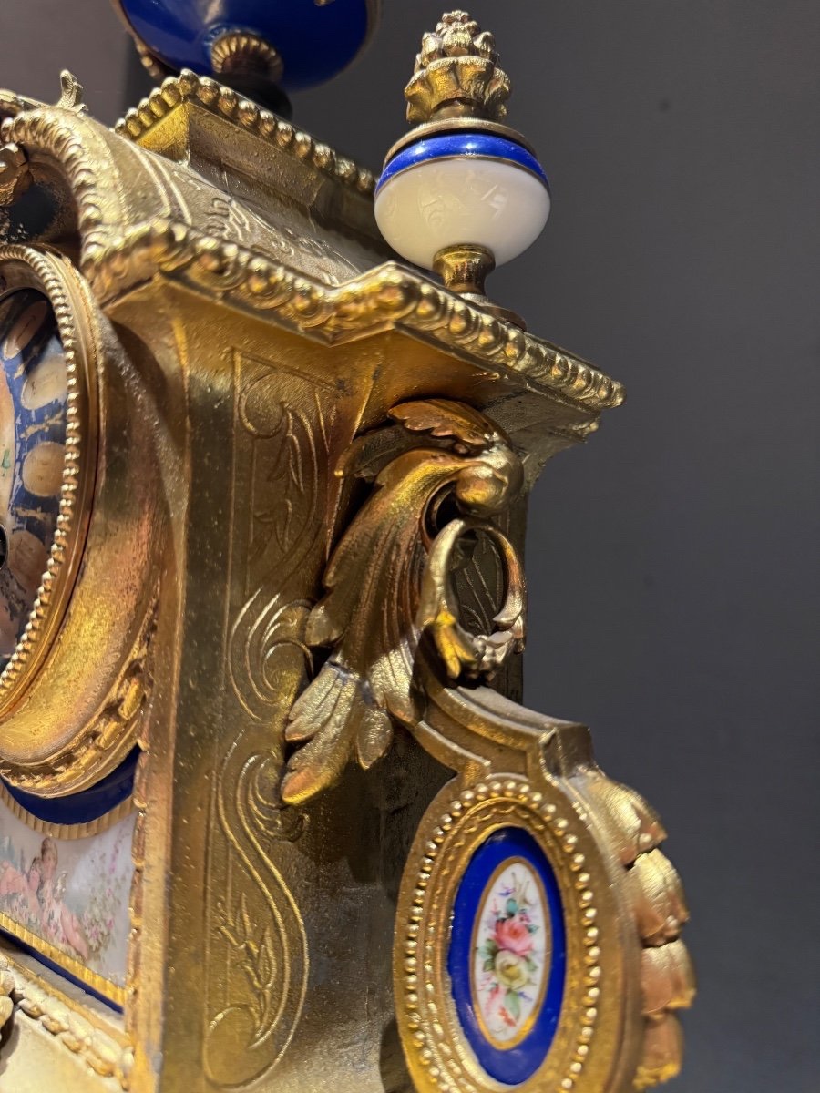 Pendulum With Porcelain Medallions. H-41cm-photo-3