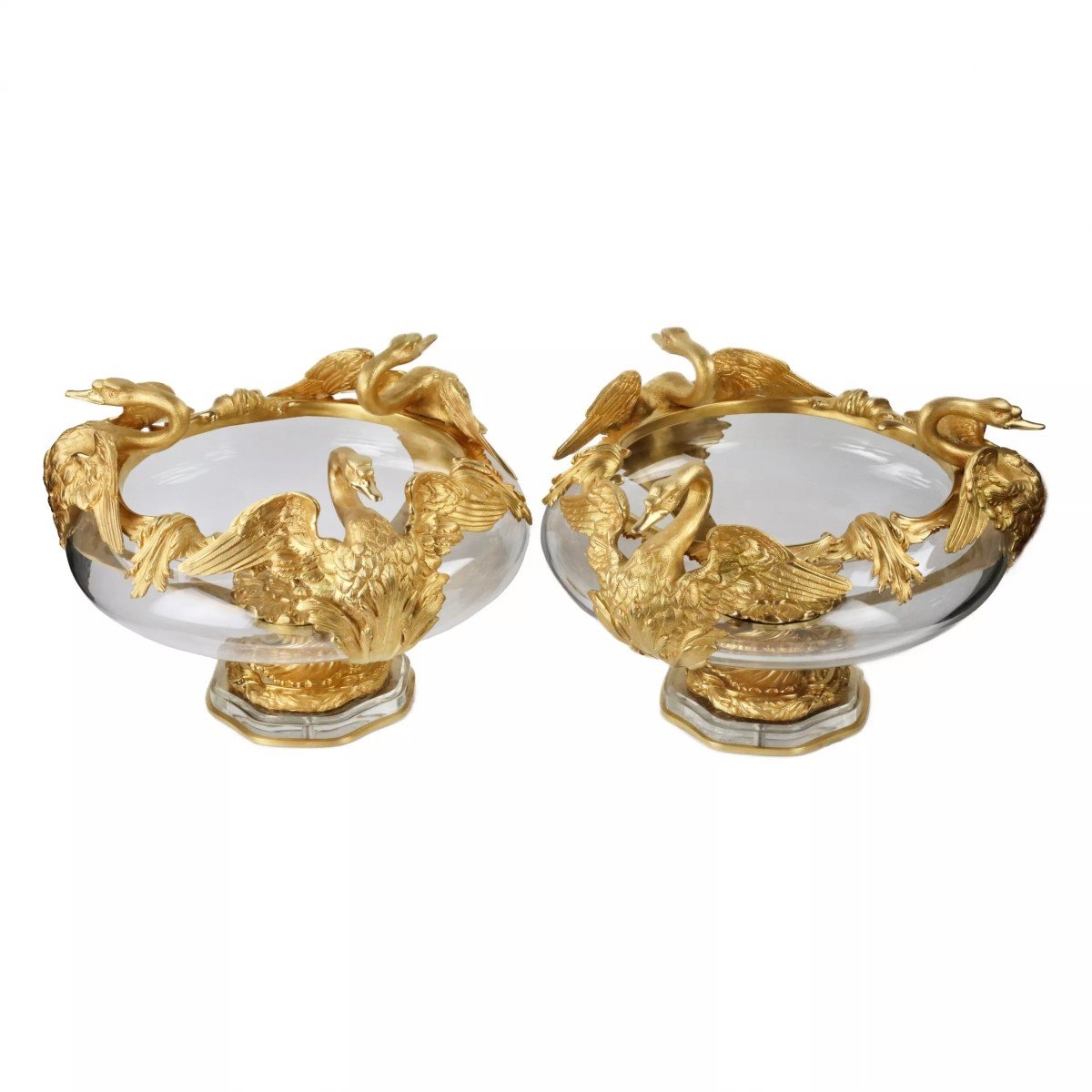 A Pair Of Round Vases In Cast Glass And Gilded Bronze With Swans Motif.-photo-2