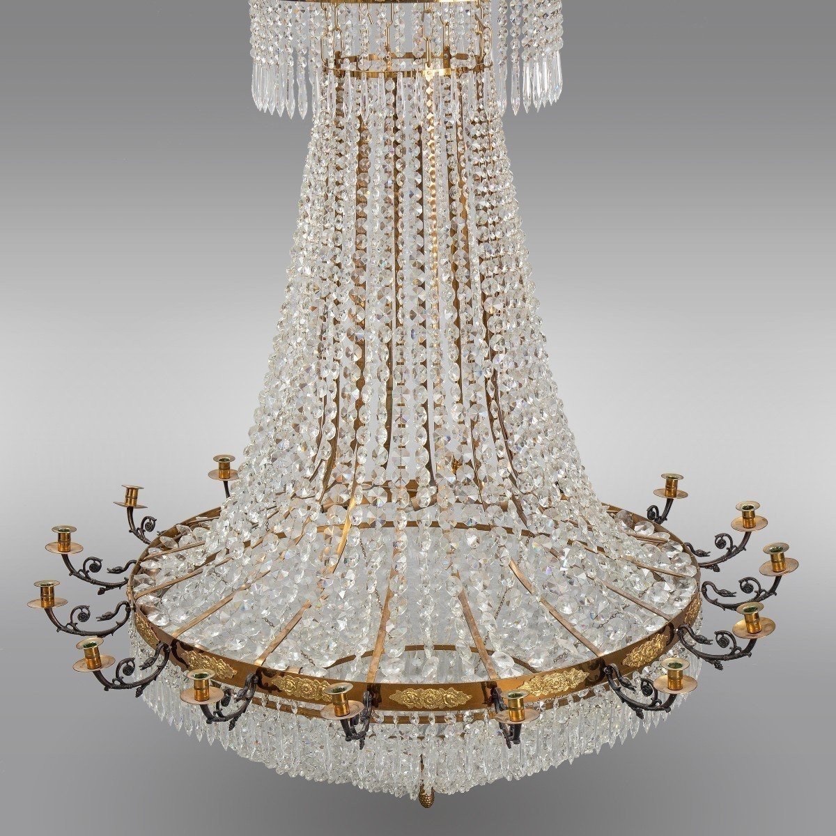 Très Grand Lustre En Cristal De Style Empire. H-180cm D-125cm-photo-2